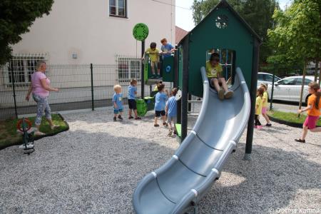 Obogateno igrišče v enoti Kamenček Vrtca Antona Medveda Kamnik (33)